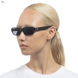 AIRE - Crater - Black Silver